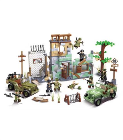 WW2 US Army Urban Assault Building Blocks Toy Set QUANGUAN 100095 Heroes AND Generals 4 IN 1