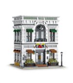 Seafood Restaurant Building Blocks Set with LED Lights Model size: 10.0 inches/length, 10.0 inches/width, 11.6 inches/height, this is a replica of the urban seafood restaurant, a perfect gift for model kit enthusiasts and future decoration designers, build and experience an exquisite seafood restaurant.