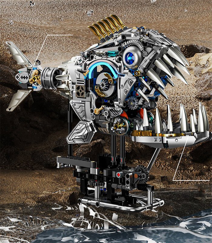 MJ13092 Mechanical Piranha - with light and can swim